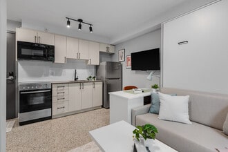 ALMA Sandy Hill in Ottawa, ON - Building Photo - Building Photo