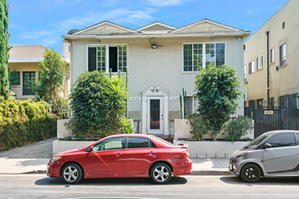 6224 De Longpre Ave in Hollywood, CA - Foto de edificio - Primary Photo