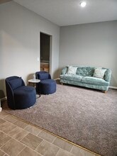 211 Scotsgrove Dr in Pataskala, OH - Foto de edificio - Building Photo