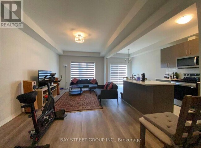 7377 Marvel Dr in Niagara Falls, ON - Building Photo - Building Photo