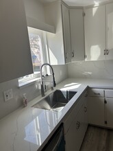 4915 Indian Wood Rd, Unit 500 in Culver City, CA - Building Photo - Building Photo