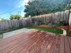 811-813 S Vulcan Ave in Encinitas, CA - Building Photo - Building Photo