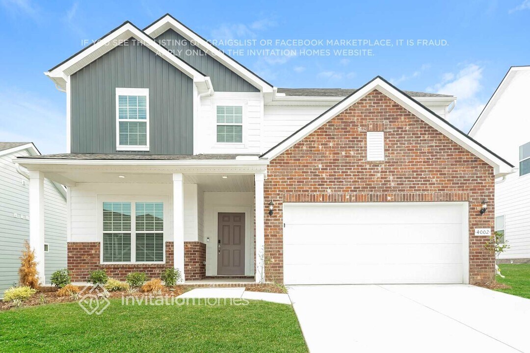 4002 Sadie St in Columbia, TN - Building Photo