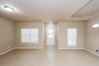 117 Veracruz Dr in Laredo, TX - Building Photo - Building Photo