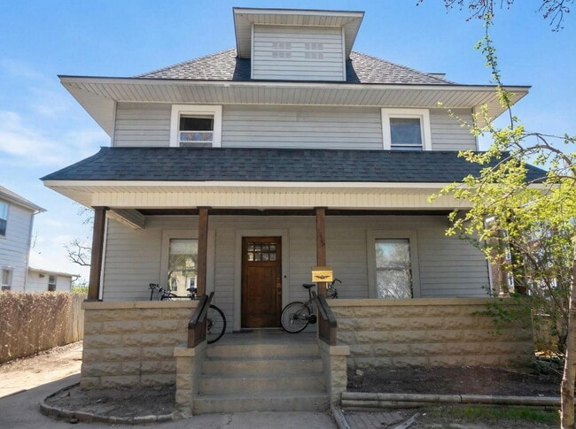 property at 402 Doty St