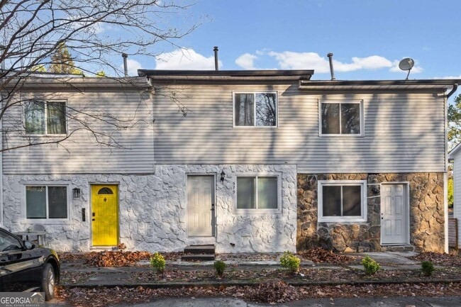 579 Northridge Rd in Atlanta, GA - Building Photo - Building Photo