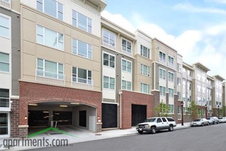 Link Apartments® Manchester in Richmond, VA - Foto de edificio - Building Photo