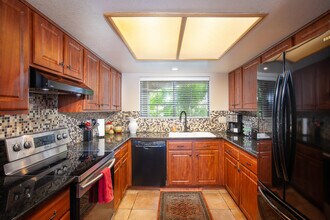 500 S Farrell Dr in Palm Springs, CA - Building Photo - Building Photo