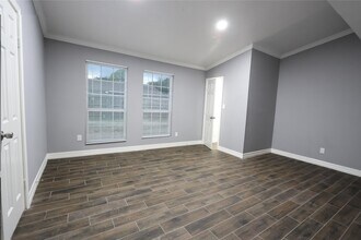 10406 Townhall Ln in Sugar Land, TX - Building Photo - Building Photo