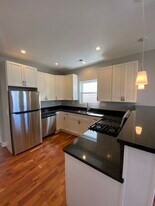 3633 W Palmer St, Unit 2 in Chicago, IL - Building Photo