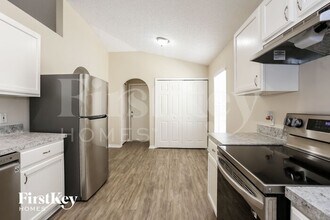2540 Sunrise Ridge Ln in Jacksonville, FL - Building Photo - Building Photo