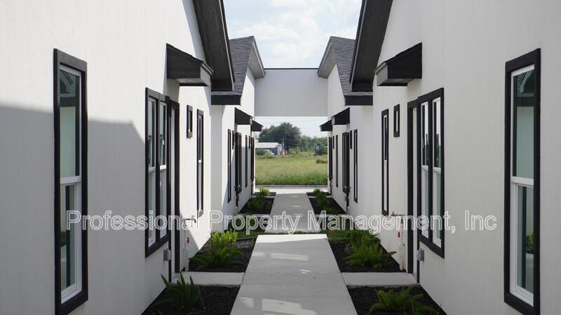 2813 Bravo Rd in Weslaco, TX - Building Photo