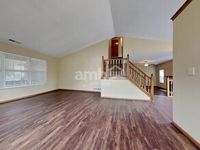 333 Greenwood Ln in Trenton, OH - Foto de edificio - Building Photo