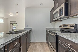 17837 N 114th Ln in Surprise, AZ - Building Photo - Building Photo