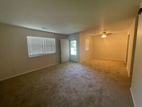 4613 Hardy Ct in Suffolk, VA - Building Photo - Building Photo
