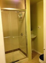 39 Adrian St, Unit 1 in Somerville, MA - Building Photo - Building Photo