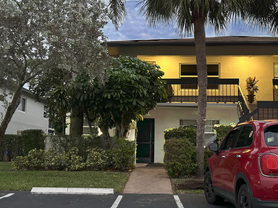 13342 Pineapple Palm Ct in Delray Beach, FL - Building Photo