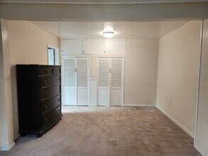 3402 S Tyler St, Unit Studio apartment in Tacoma, WA - Foto de edificio - Building Photo