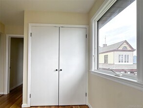 25 Acacia Terrace in New Rochelle, NY - Building Photo - Building Photo