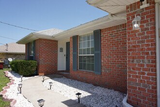 5128 Whitehurst Ln in Crestview, FL - Building Photo - Building Photo