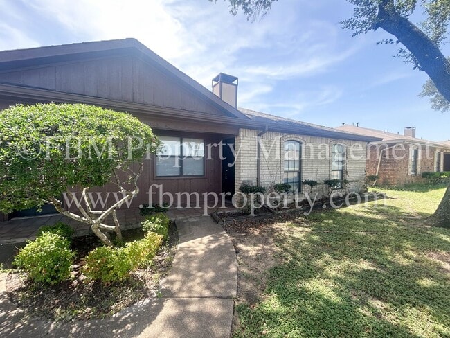 property at 1140-1142 Mountain View St