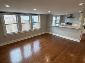 3737 N Oconto Ave in Chicago, IL - Building Photo - Building Photo