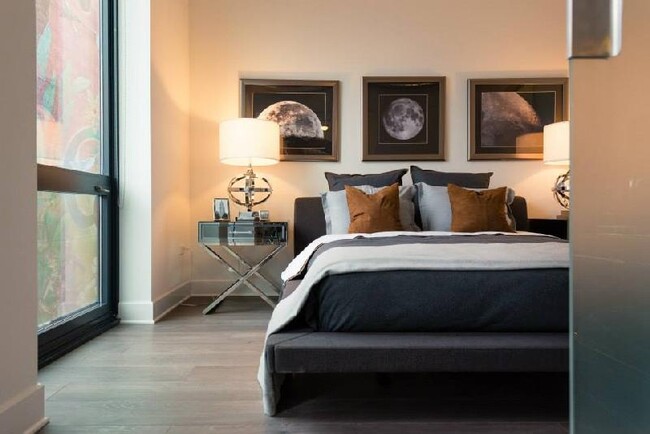 76 E Lake St in Chicago, IL - Building Photo - Building Photo