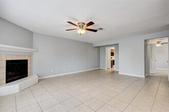 2203 Place Rebecca Ln in Houston, TX - Building Photo - Building Photo