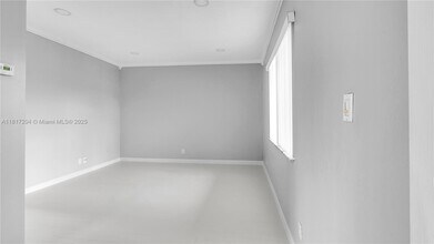 199 E McNab Rd in Pompano Beach, FL - Building Photo - Building Photo