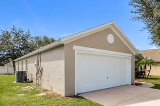 3991 Hillingdon Rd in Tavares, FL - Building Photo - Building Photo