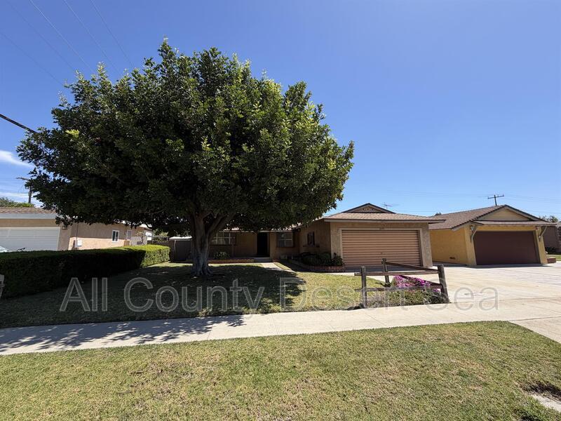 10250 Masterson Rd in Stanton, CA - Building Photo