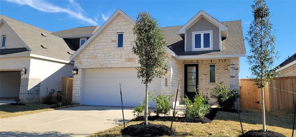 6410-6410 Laguna Terra Drive in Katy, TX - Building Photo