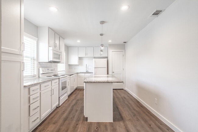 Mosswood Apartment Homes