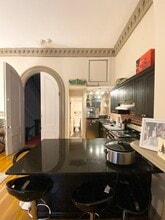 103 Beacon St, Unit 4 in Boston, MA - Foto de edificio - Building Photo