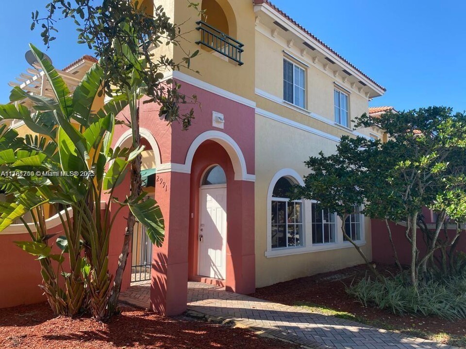 2991 NW 36th Ln in Lauderdale Lakes, FL - Building Photo