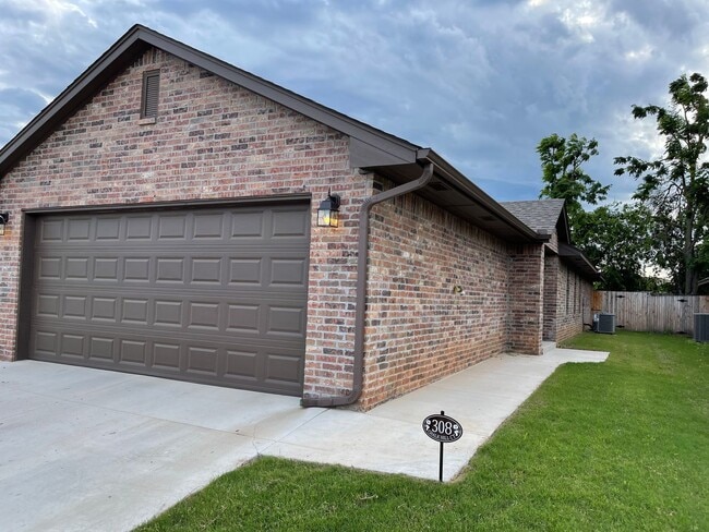 property at 308 Chalk Hill Ct