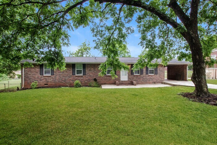 212 Bartlett St in Mauldin, SC - Building Photo
