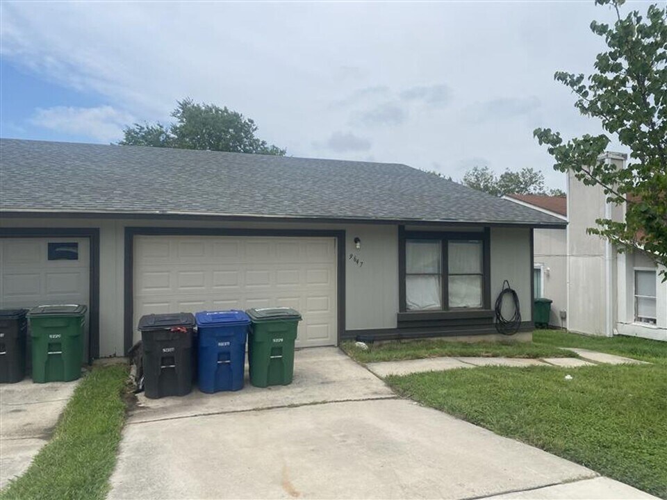 9647 Bratton Dr in San Antonio, TX - Building Photo