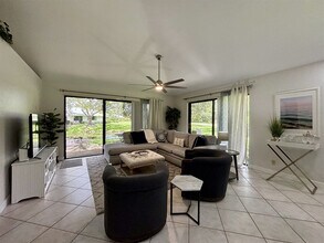 216 Club Dr, Unit SI ID1065702P in Palm Beach Gardens, FL - Building Photo - Building Photo