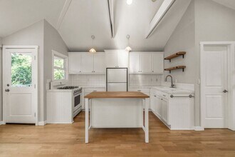 21303 Ibanez Ave in Los Angeles, CA - Building Photo - Building Photo