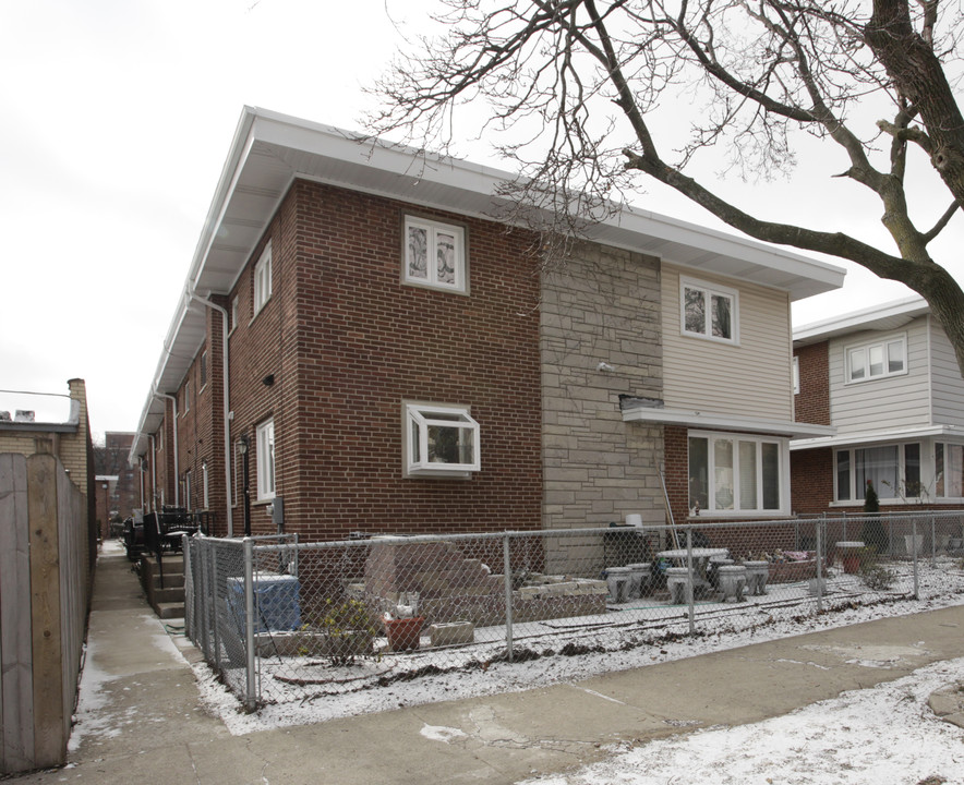 1817-1835 W Hood Ave in Chicago, IL - Building Photo