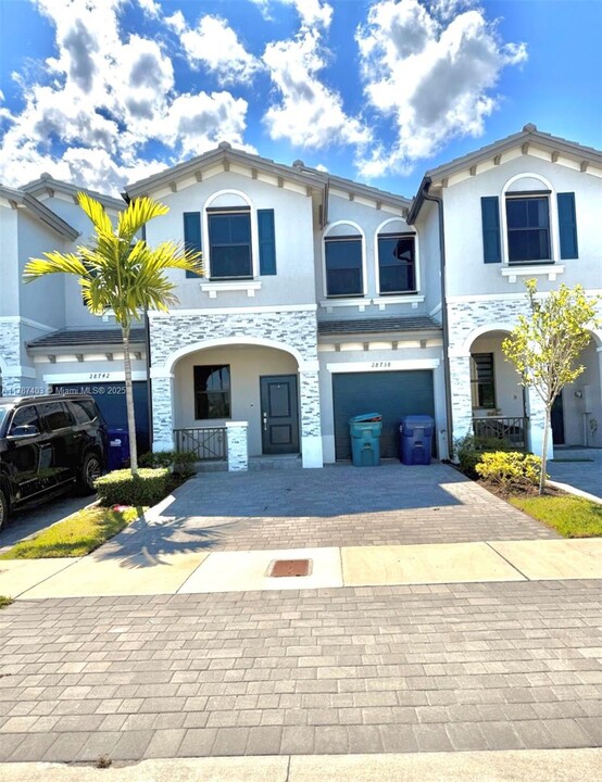 28738 SW 134th Ct in Homestead, FL - Building Photo