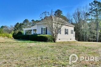 5674 Duncan Rd in Ward, SC - Building Photo - Building Photo