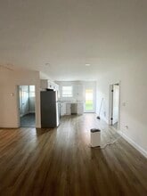 2 Leonard St, Unit #0 in Hopkinton, MA - Building Photo - Building Photo