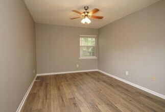 315 Sudduth Cir NE in Fort Walton Beach, FL - Building Photo - Building Photo