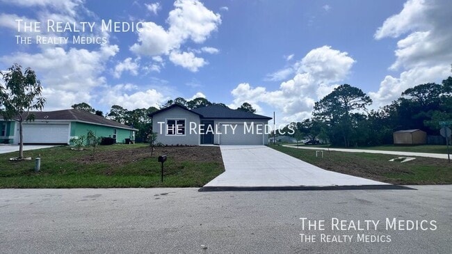 2199 Tea Ave SE in Palm Bay, FL - Building Photo - Building Photo
