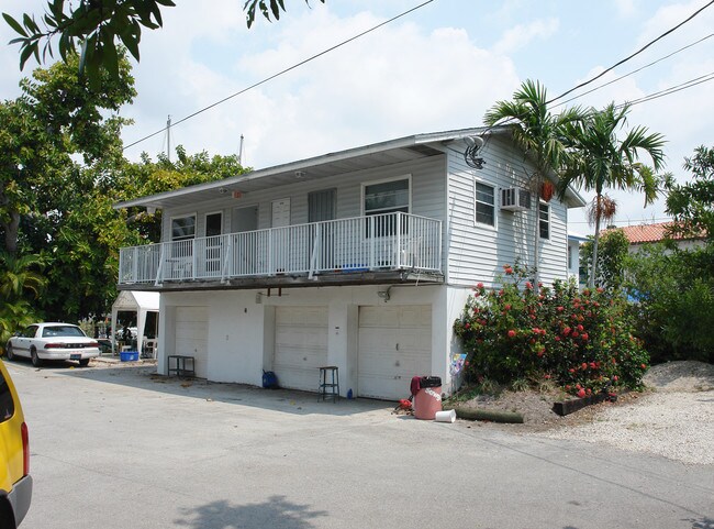 1544 Argyle Dr in Fort Lauderdale, FL - Building Photo - Building Photo