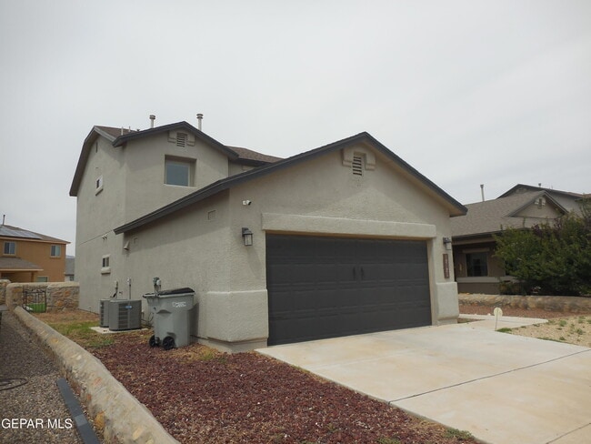 12125 Mesquite River Dr in El Paso, TX - Building Photo - Building Photo
