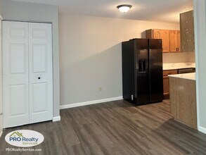 7172 72nd Ln N in Brooklyn Park, MN - Building Photo - Building Photo