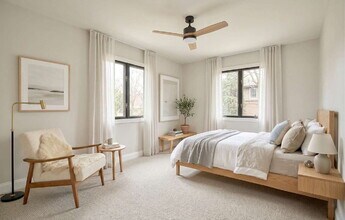 4324 Rustic Pl in Shoreview, MN - Foto de edificio - Building Photo